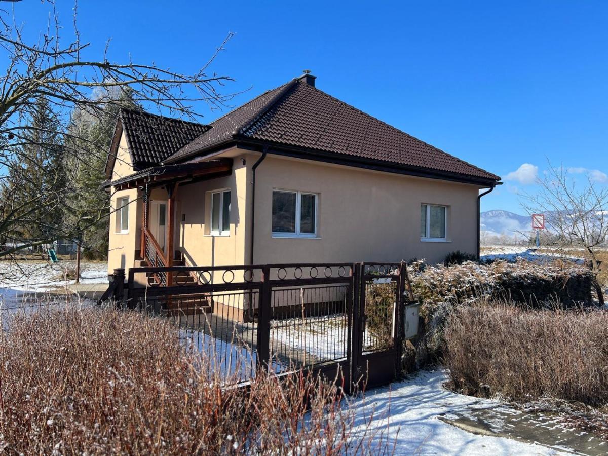 Martina House Villa Bešeňová Eksteriør bilde